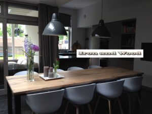 Industriële tafel "Manchester"