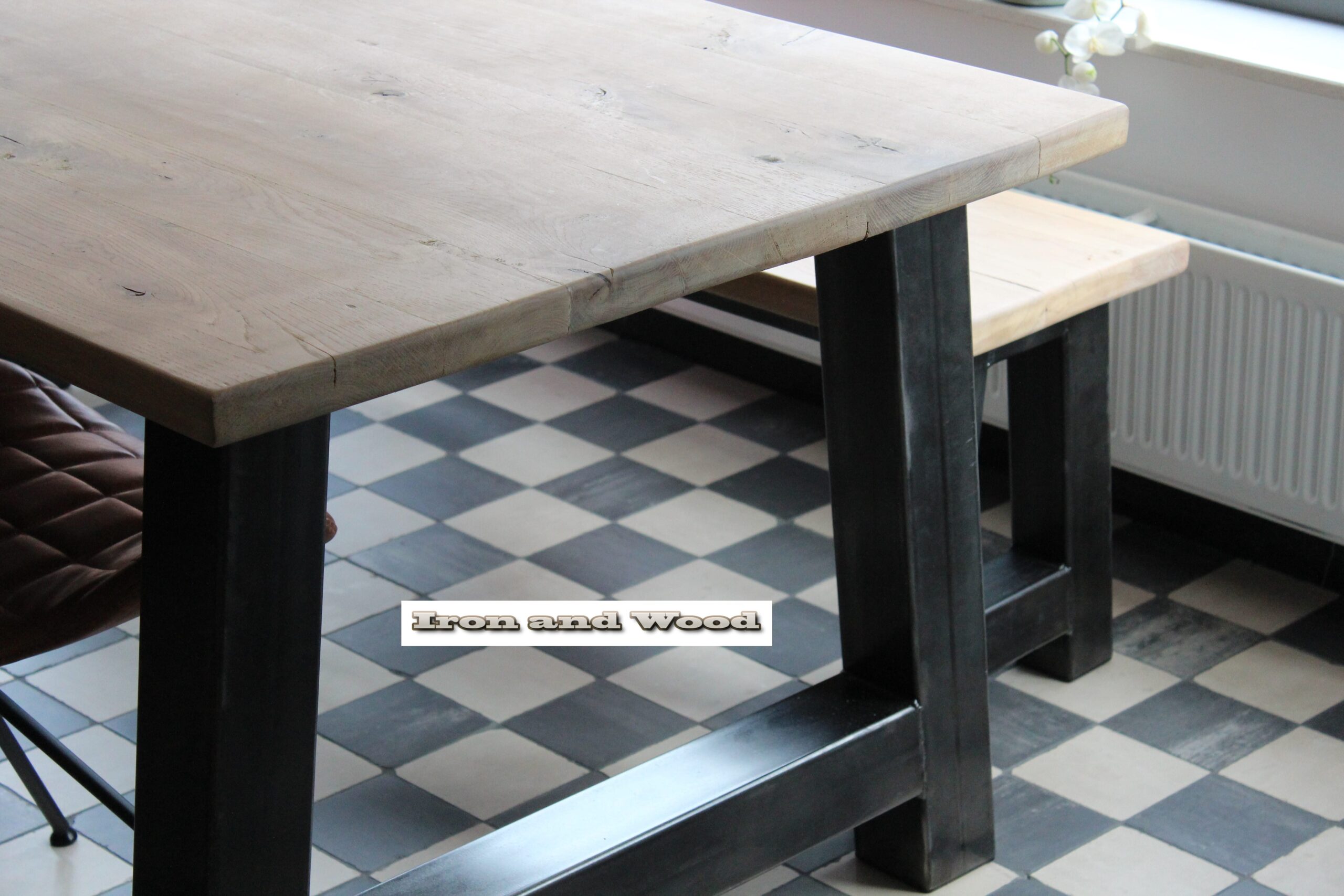 Stoere industriële tafel "Alabama" - Afbeelding 3