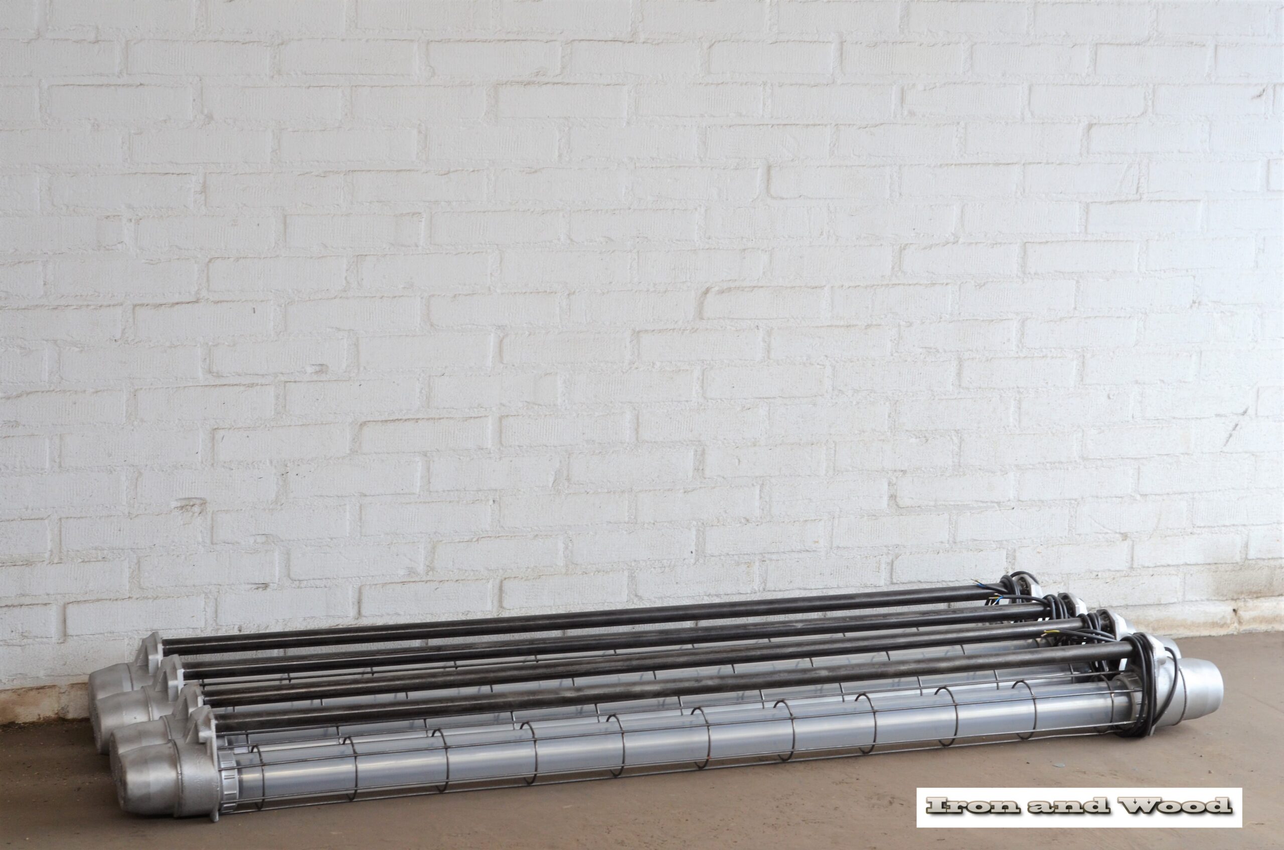Industriele oude gepolijste TL lamp / kooilamp / TL tube met dimbare led TL - Image 8