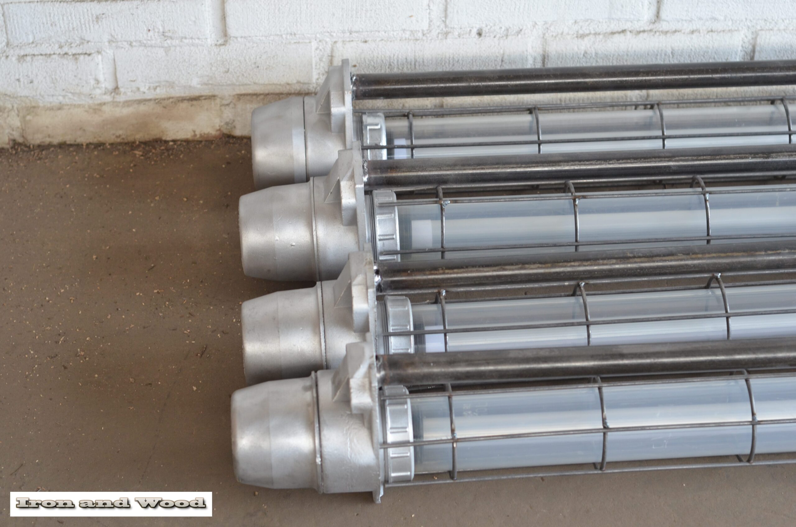 Industriele oude gepolijste TL lamp / kooilamp / TL tube met dimbare led TL - Image 10