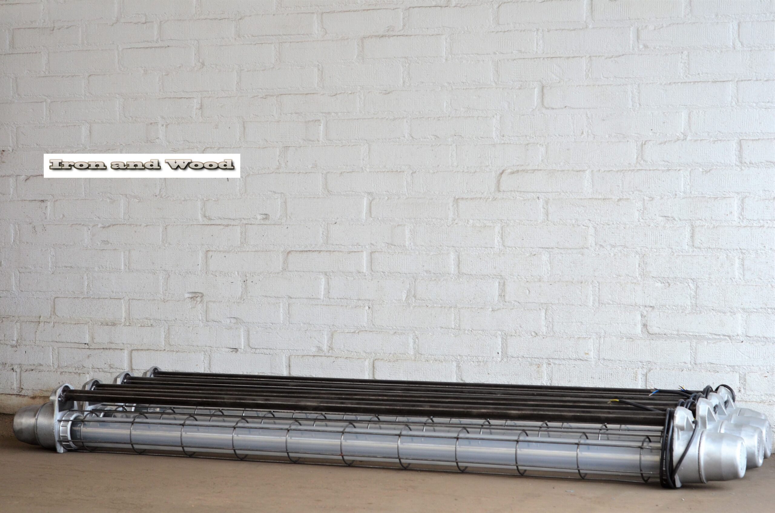 Industriele oude gepolijste TL lamp / kooilamp / TL tube met dimbare led TL - Image 18
