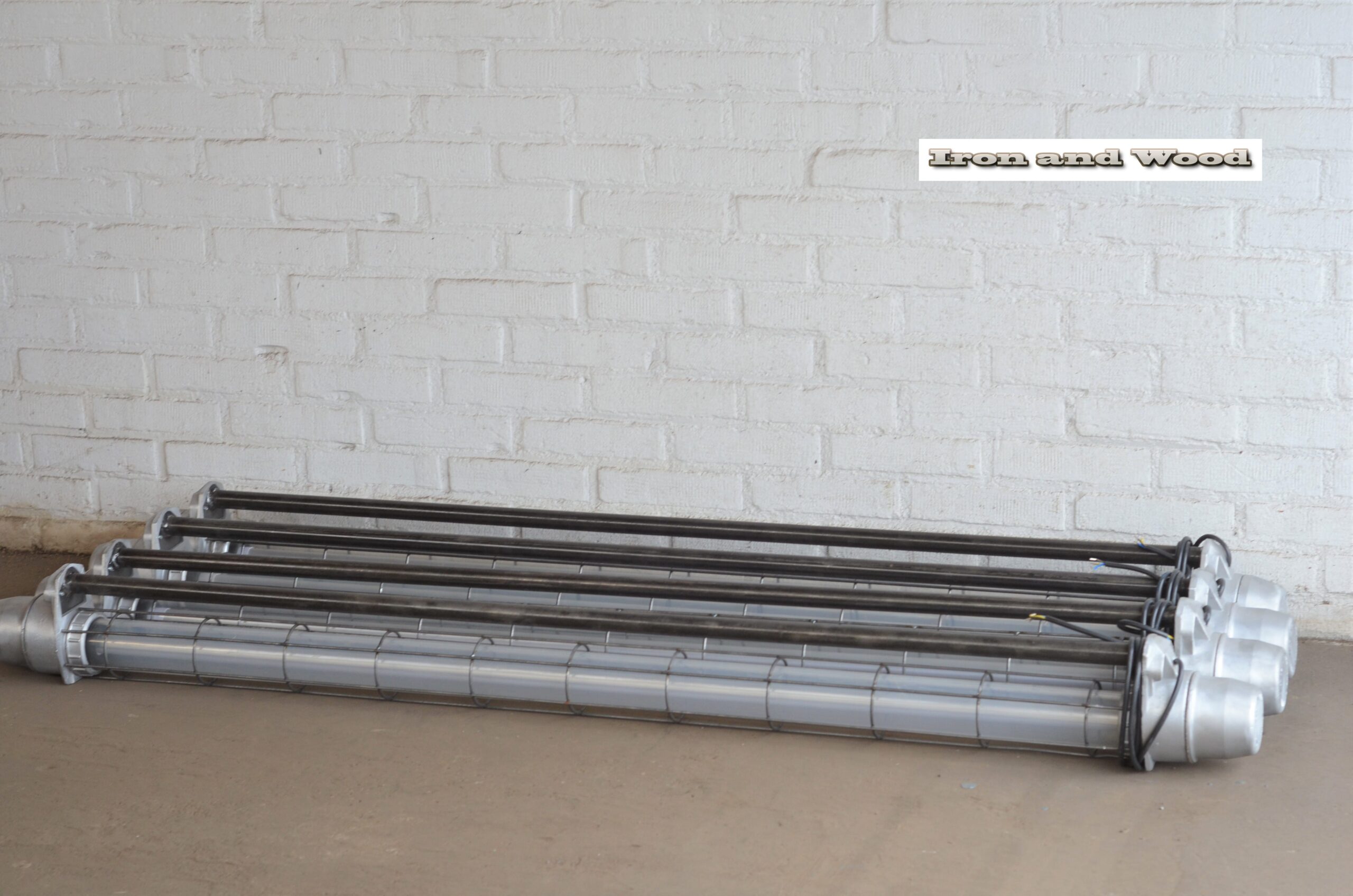 Industriele oude gepolijste TL lamp / kooilamp / TL tube met dimbare led TL - Image 14