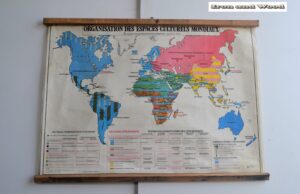 Franse oude vintage wereldkaart