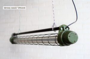 Industriele oude groene TL lamp / kooilamp met dimbare led TL