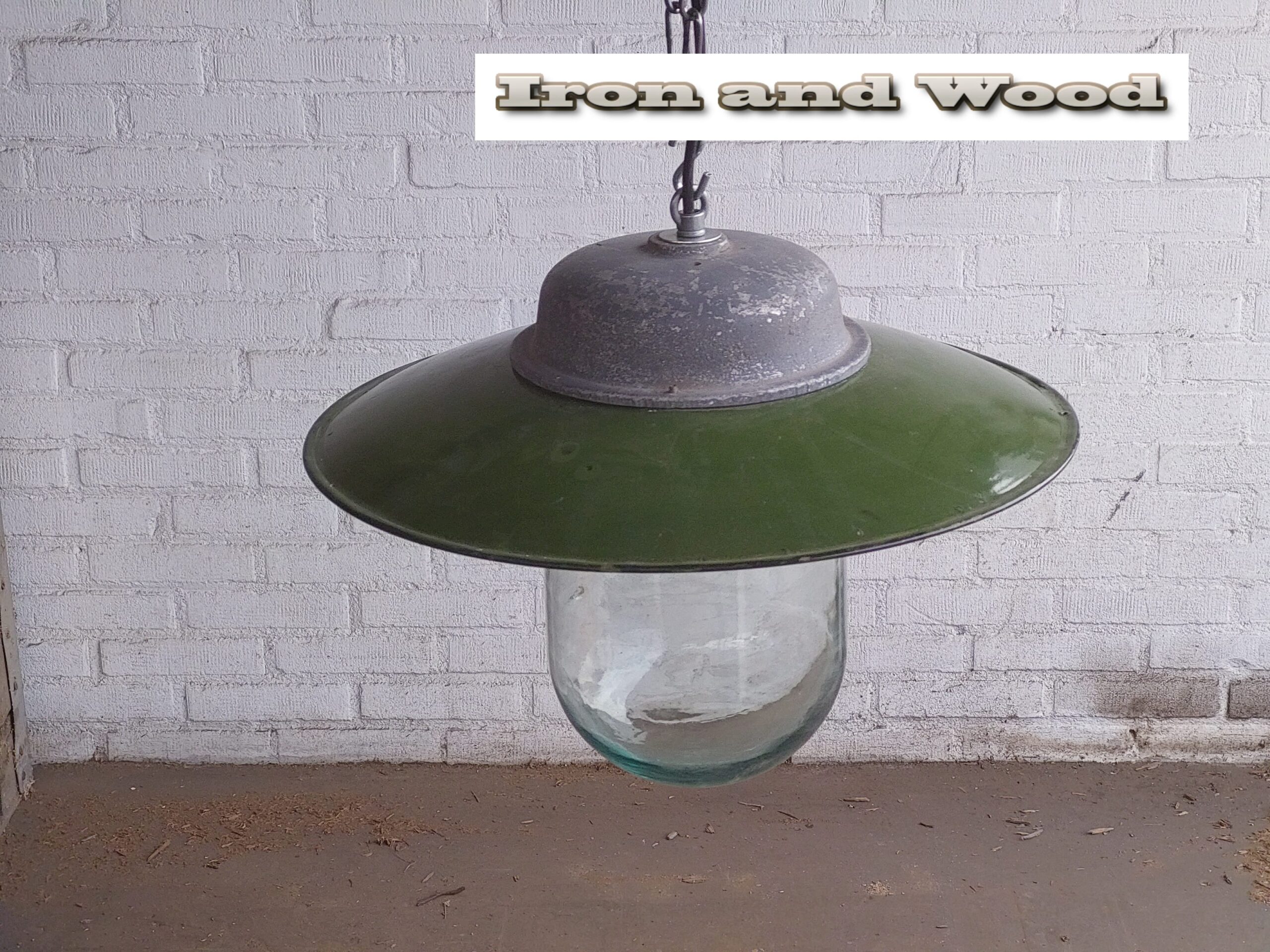 Oude groene emaille lamp met glazen stolp - Afbeelding 8