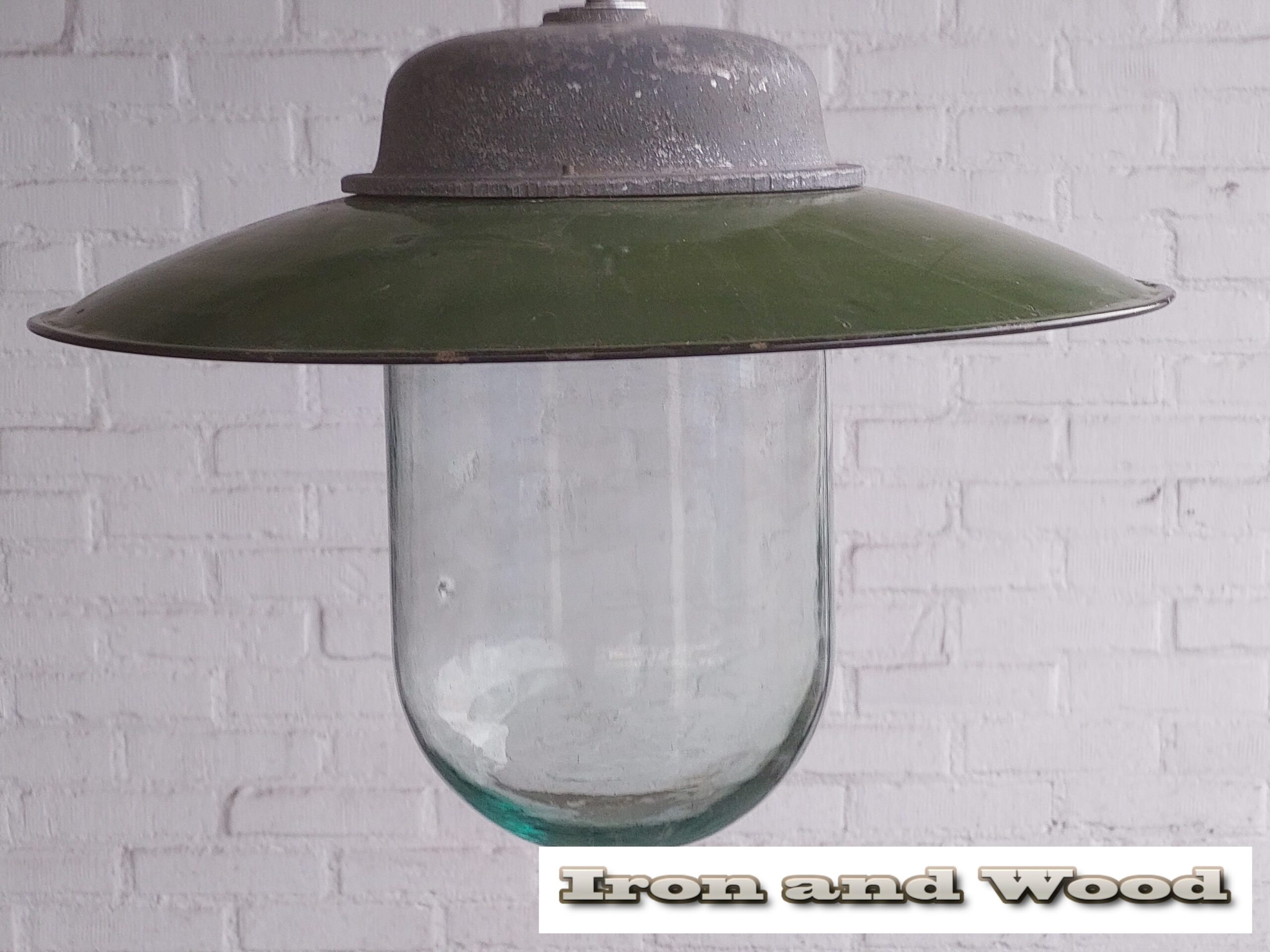 Oude groene emaille lamp met glazen stolp - Afbeelding 9