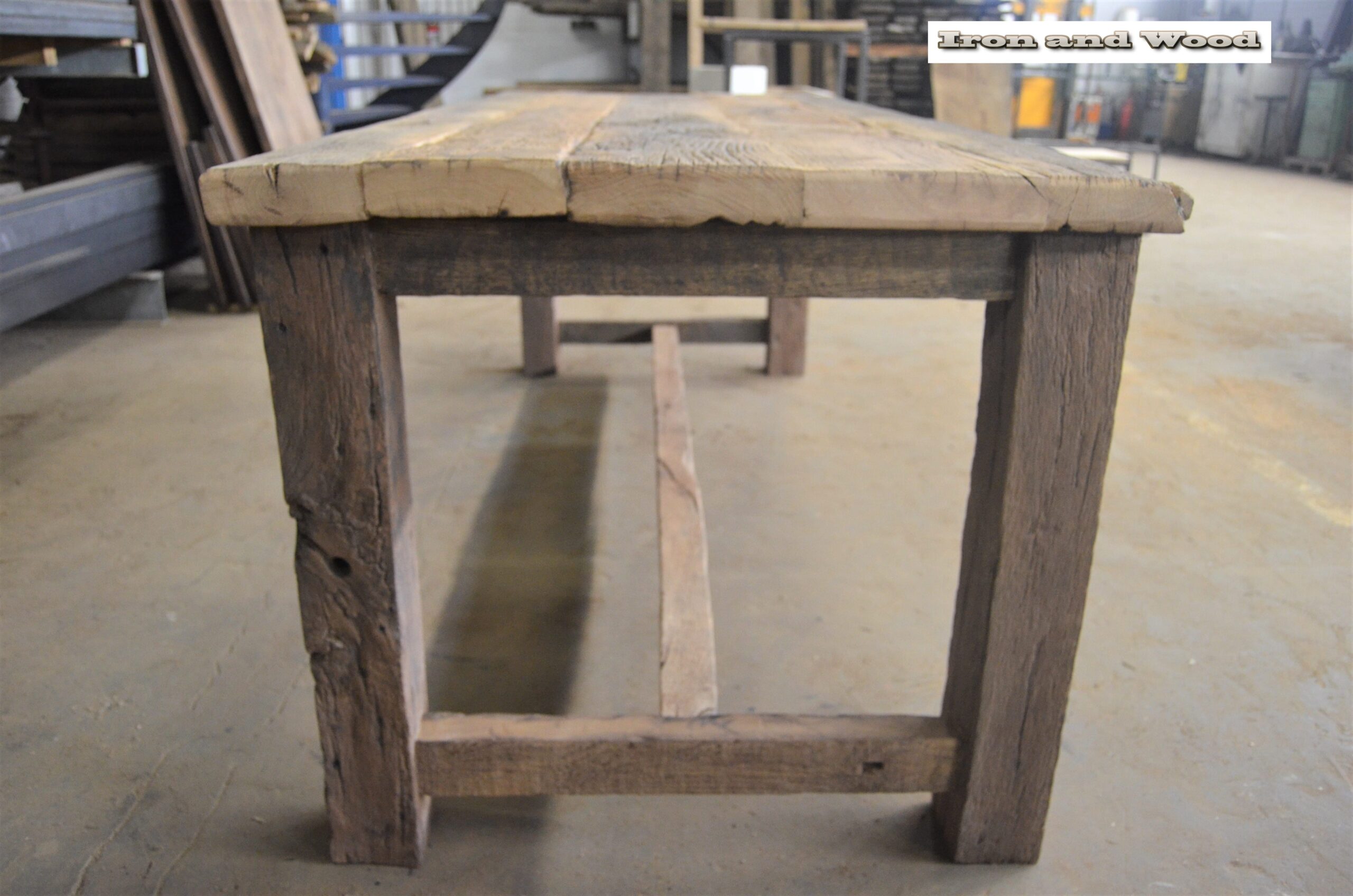Oud eiken barnwood kloostertafel "Praag" - Afbeelding 15