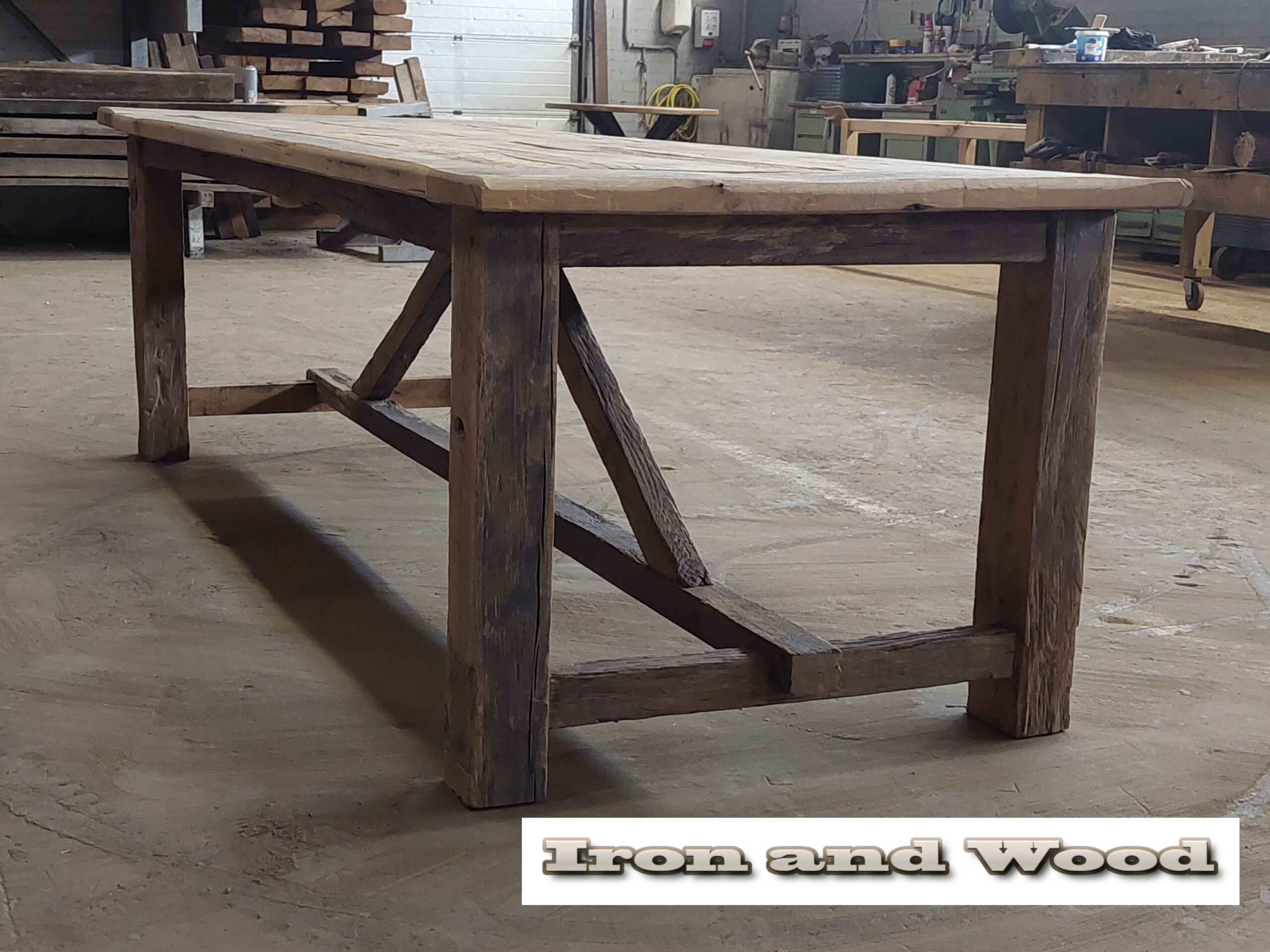 Oud eiken barnwood kloostertafel "Kiev" - Afbeelding 13