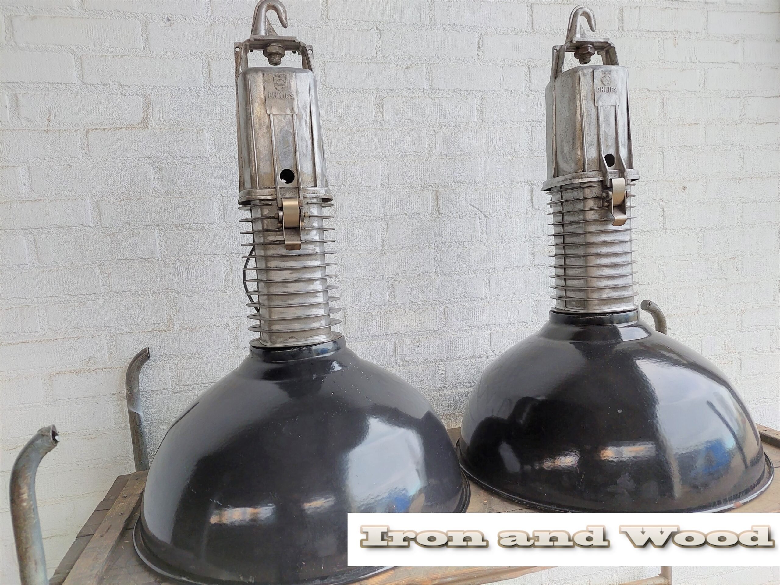 Grote zwarte industriële oude Philips lamp / fabriekslamp - Afbeelding 8