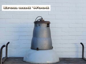 Grote witte industriele Mazda fabriekslamp