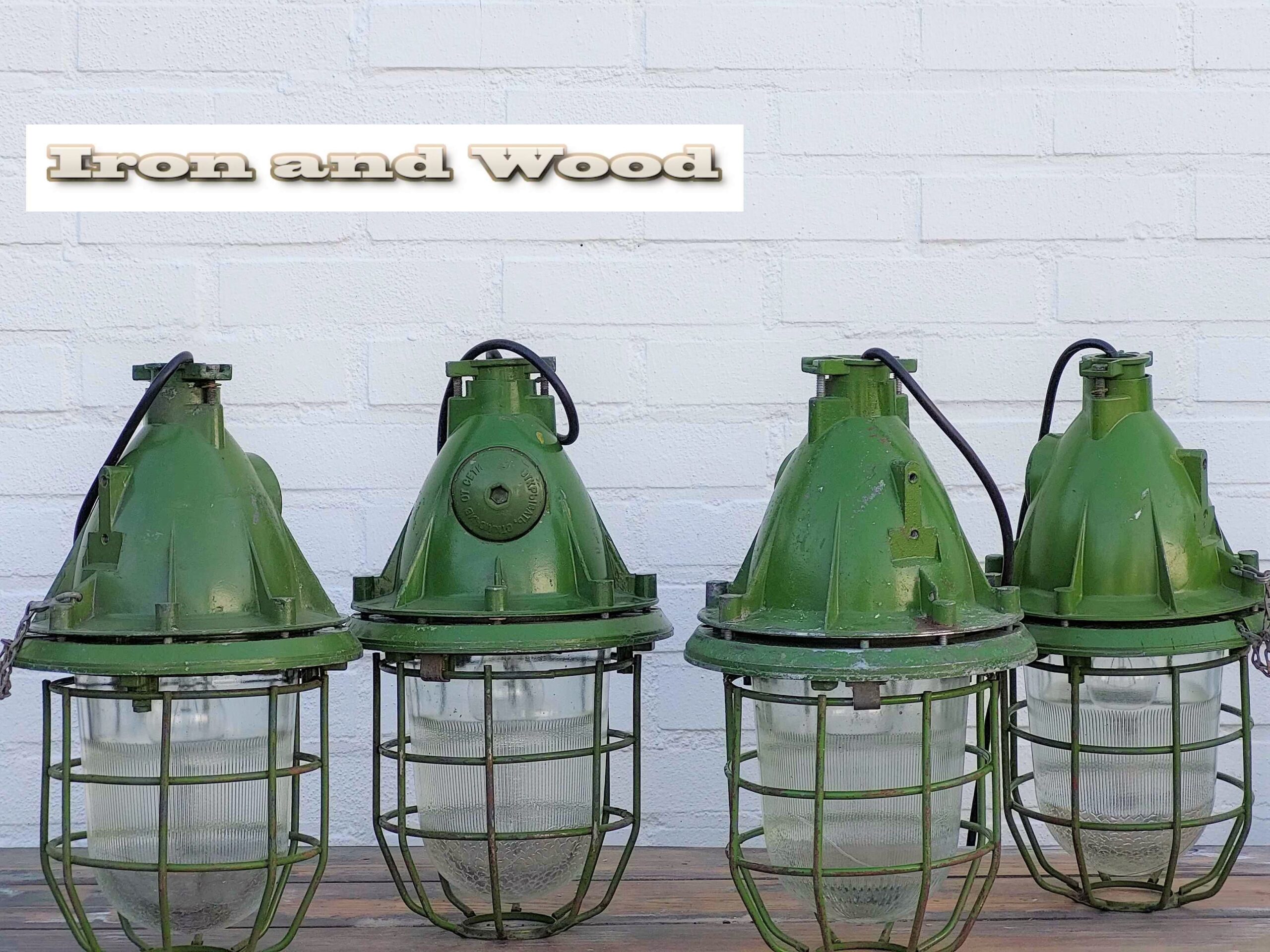 Oude industriele felgroene vintage bully's / kooilampen - Afbeelding 6