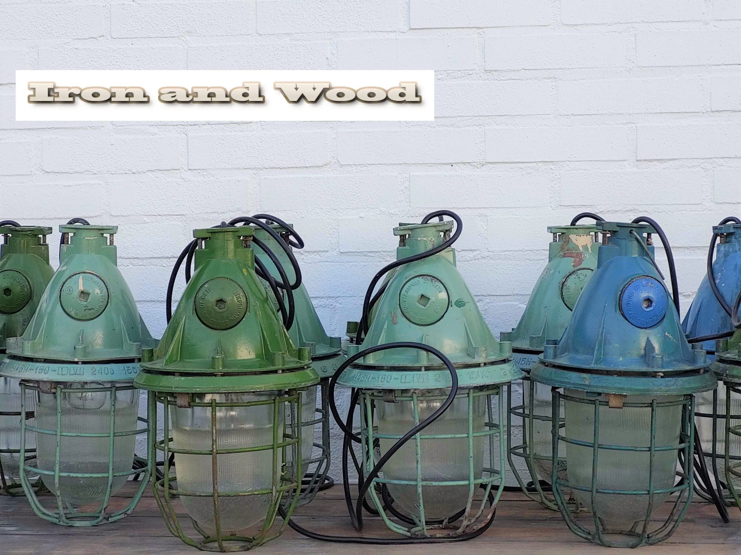 Oude industriele felgroene vintage bully's / kooilampen - Afbeelding 14