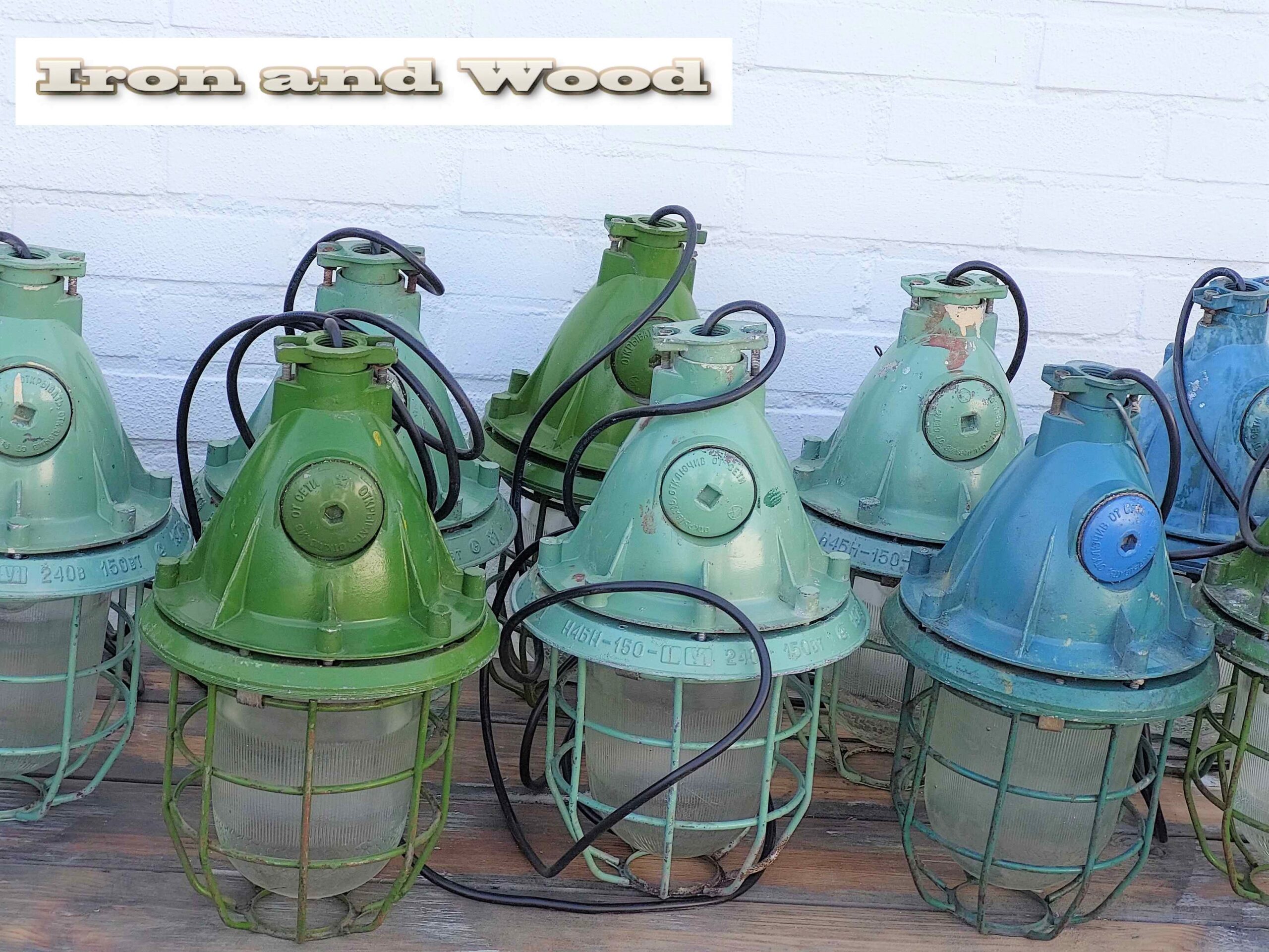 Oude industriele felgroene vintage bully's / kooilampen - Afbeelding 7