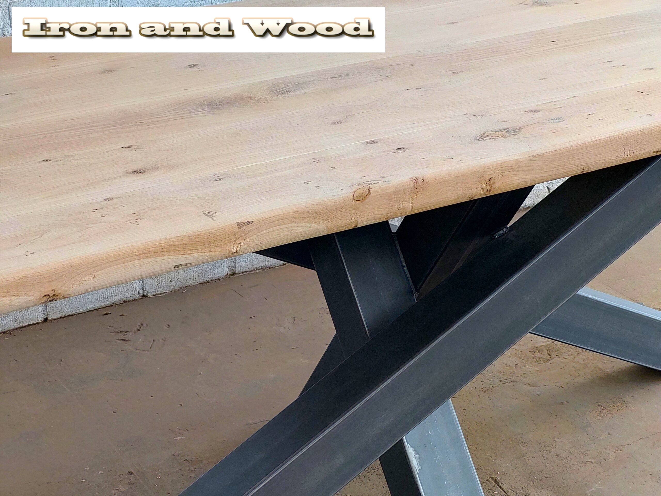 Industriele plat ovale eettafel "Marseille" met matrix twist poot - Afbeelding 5