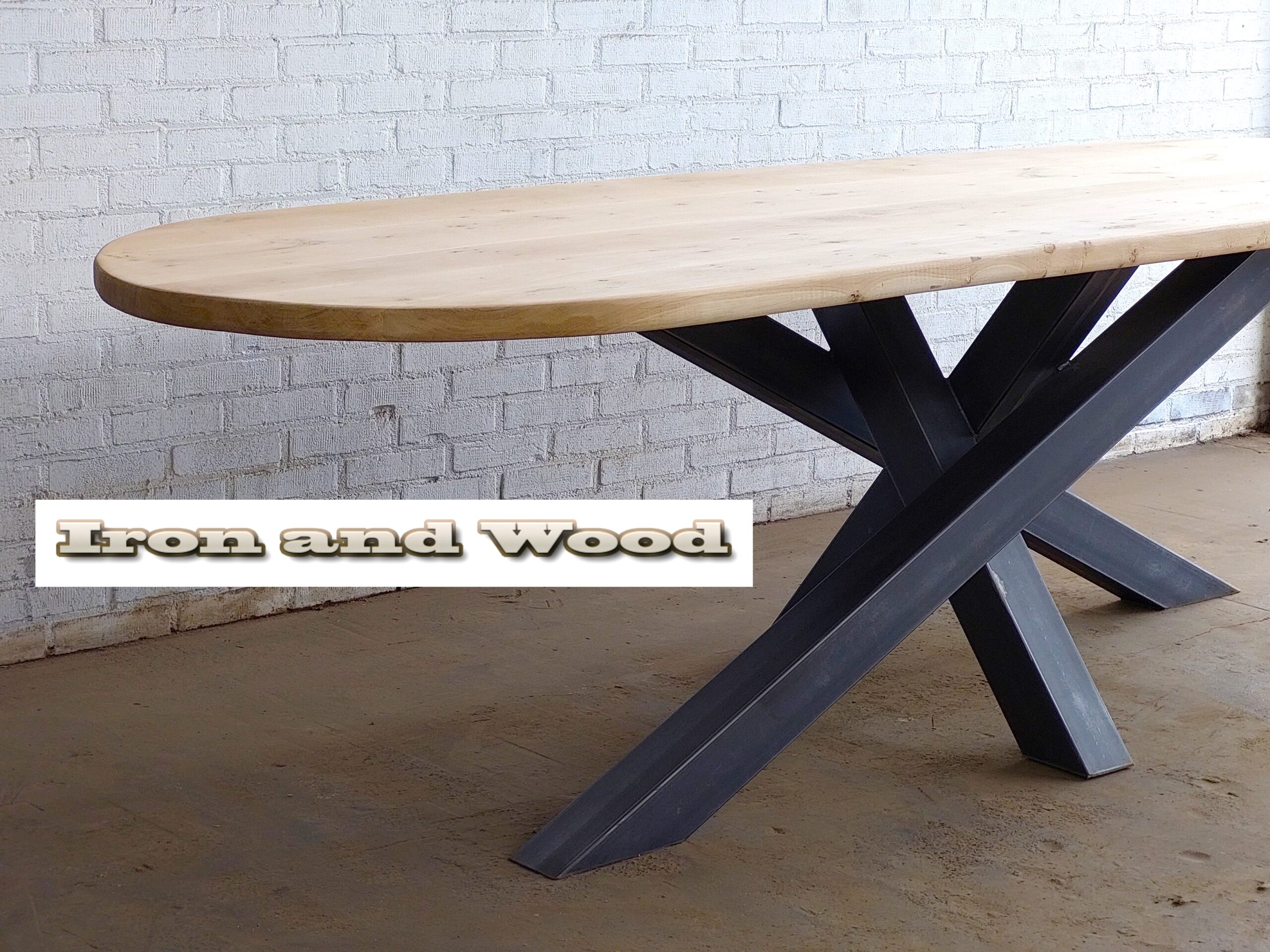 Industriele plat ovale eettafel "Marseille" met matrix twist poot - Afbeelding 6
