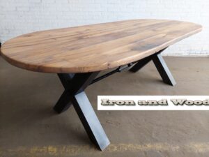 Industriele plat ovale kruispoottafel "Lyon"