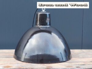 Emaille oude zwarte fabriekslamp