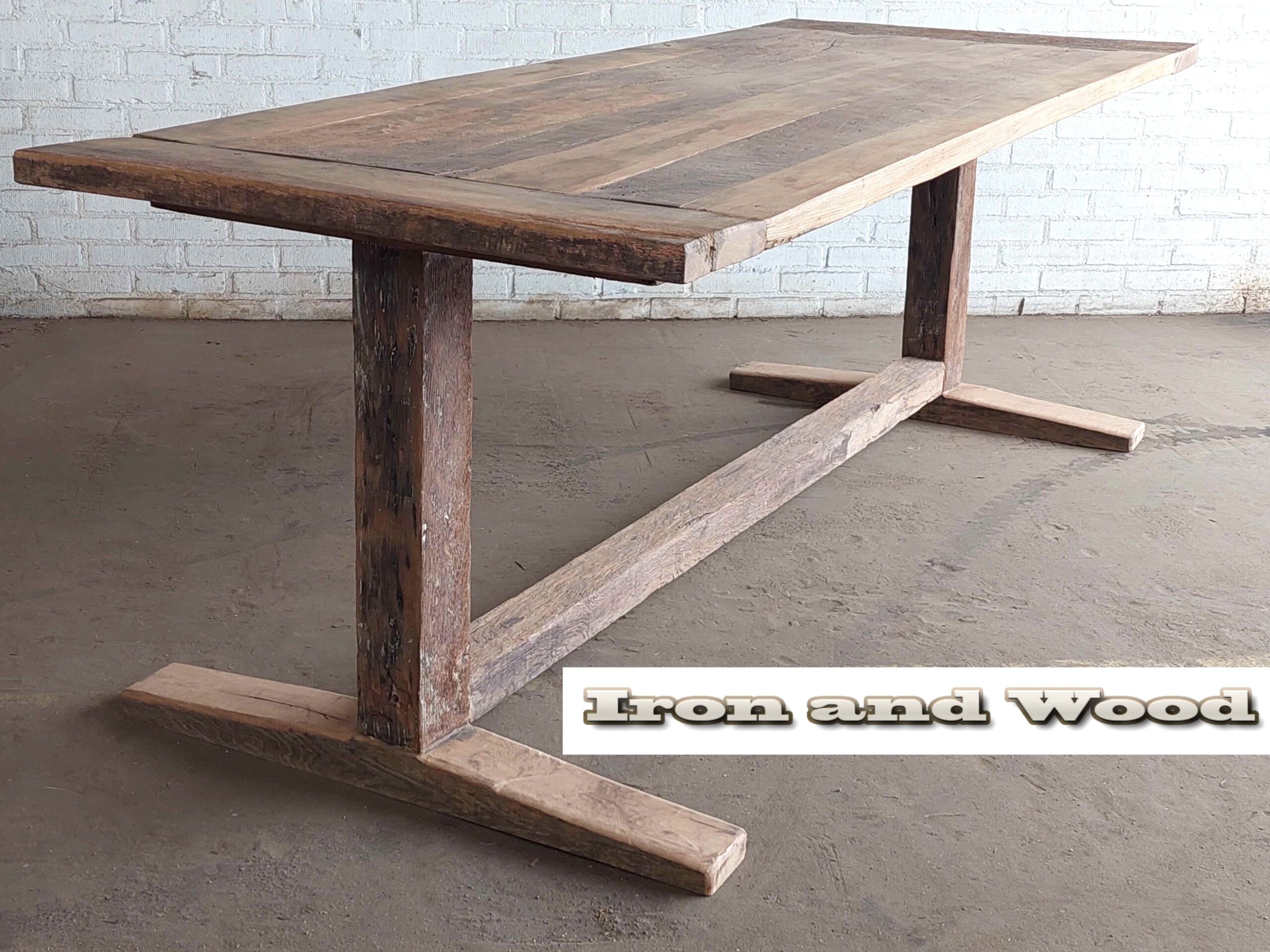 Oud eiken barnwood kloostertafel / kasteeltafel "Riga"