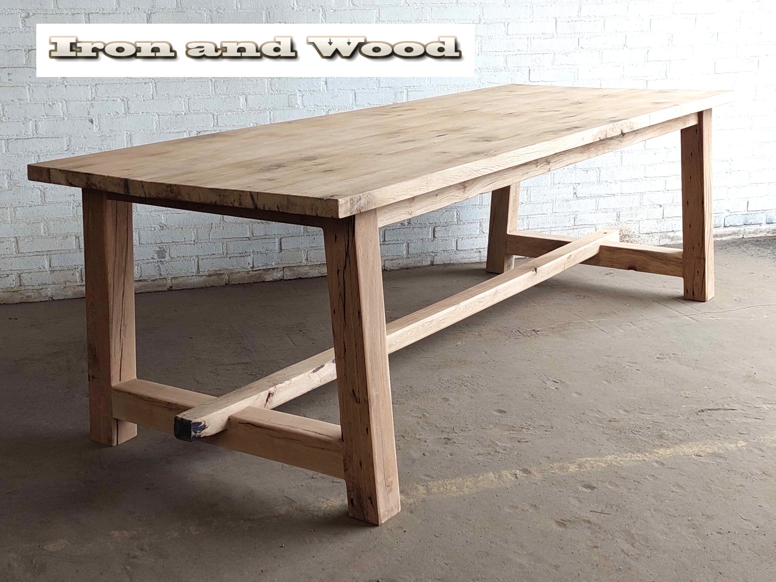 Oud eiken kloostertafel "Warschau"