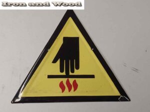 Stoer oud industrieel geel zwart emaille bord hand/warm