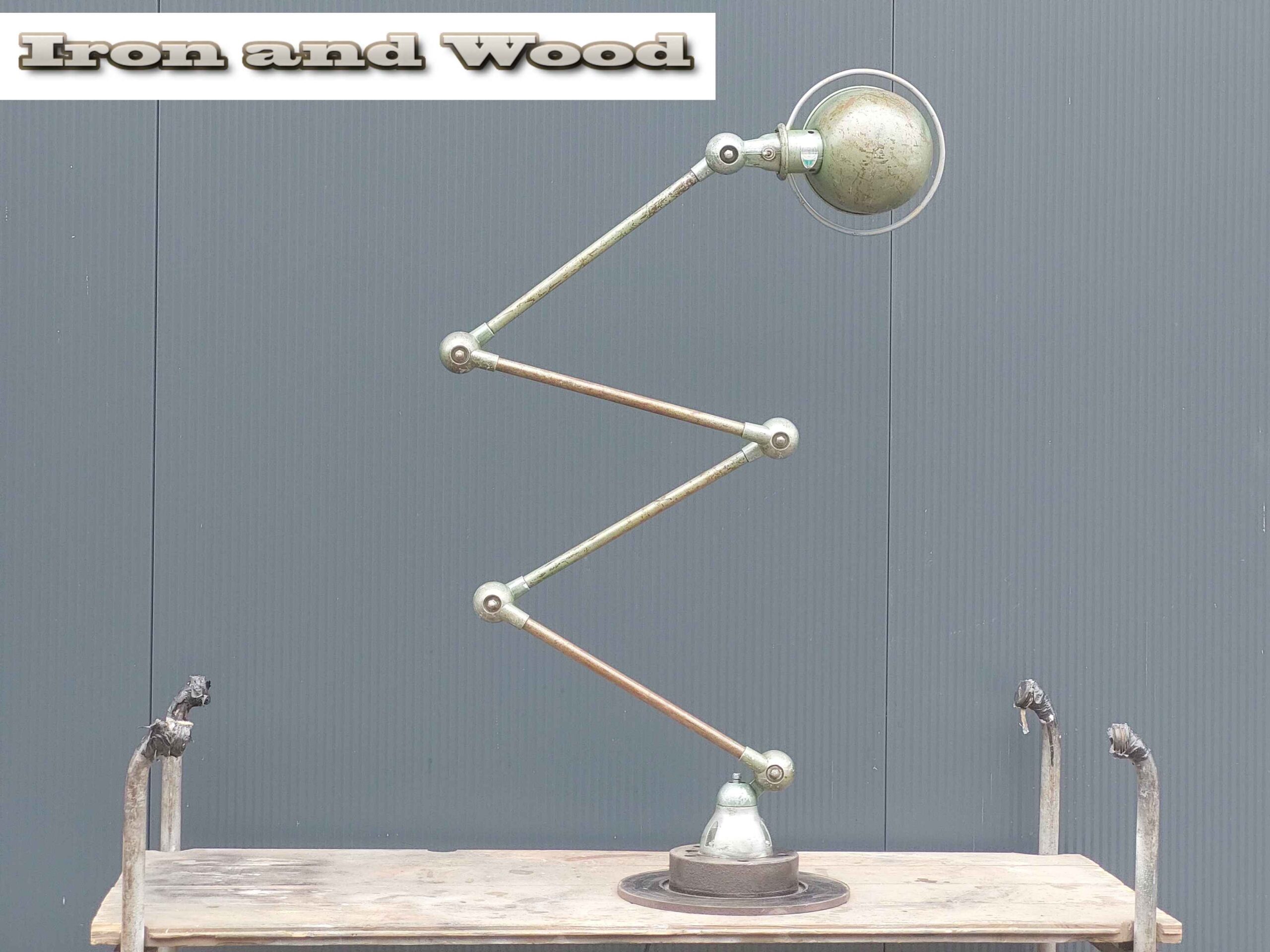 Groene oude vintage industriele 4 arm Jielde lamp - Afbeelding 11