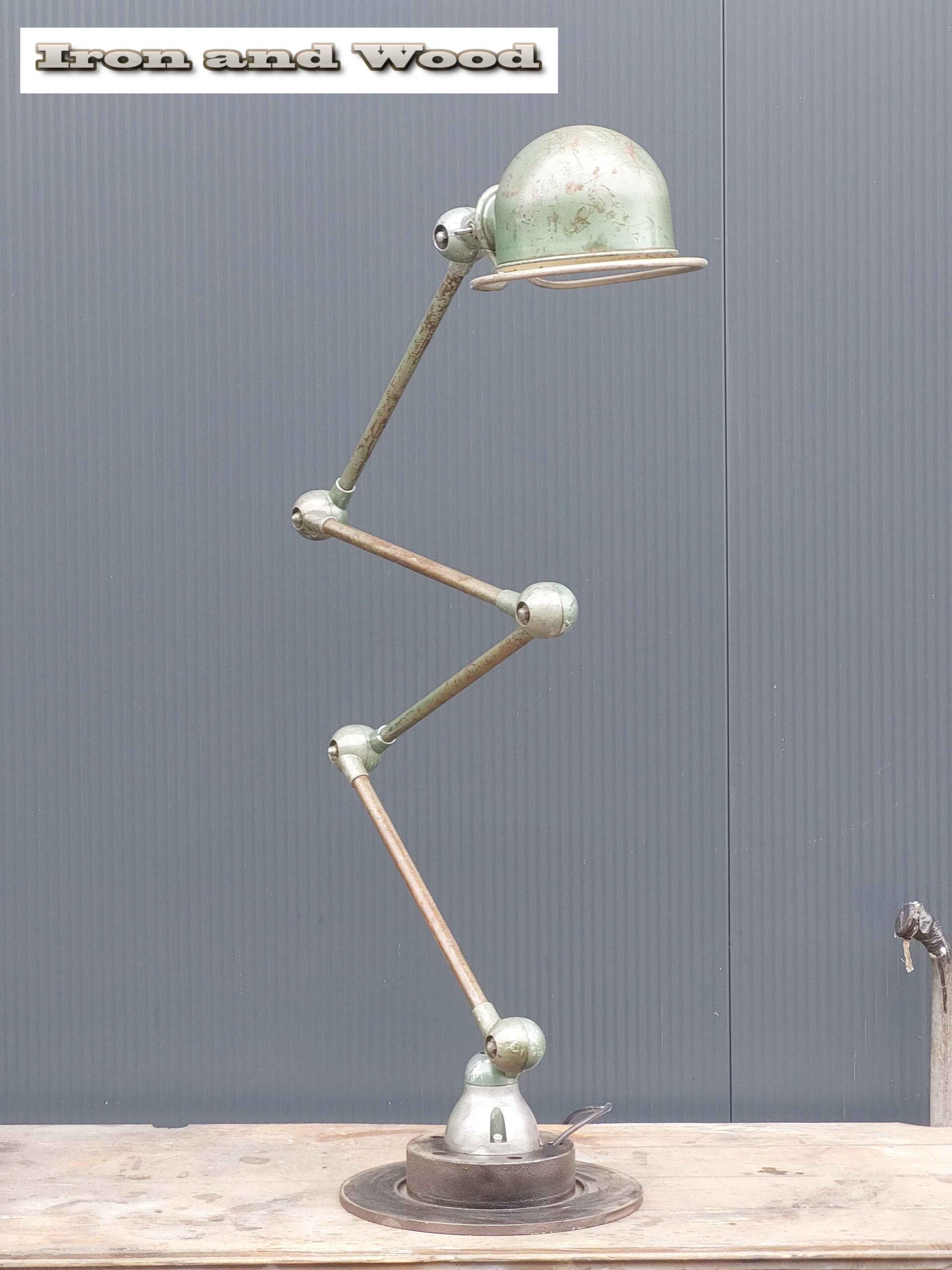 Groene oude vintage industriele 4 arm Jielde lamp - Afbeelding 7