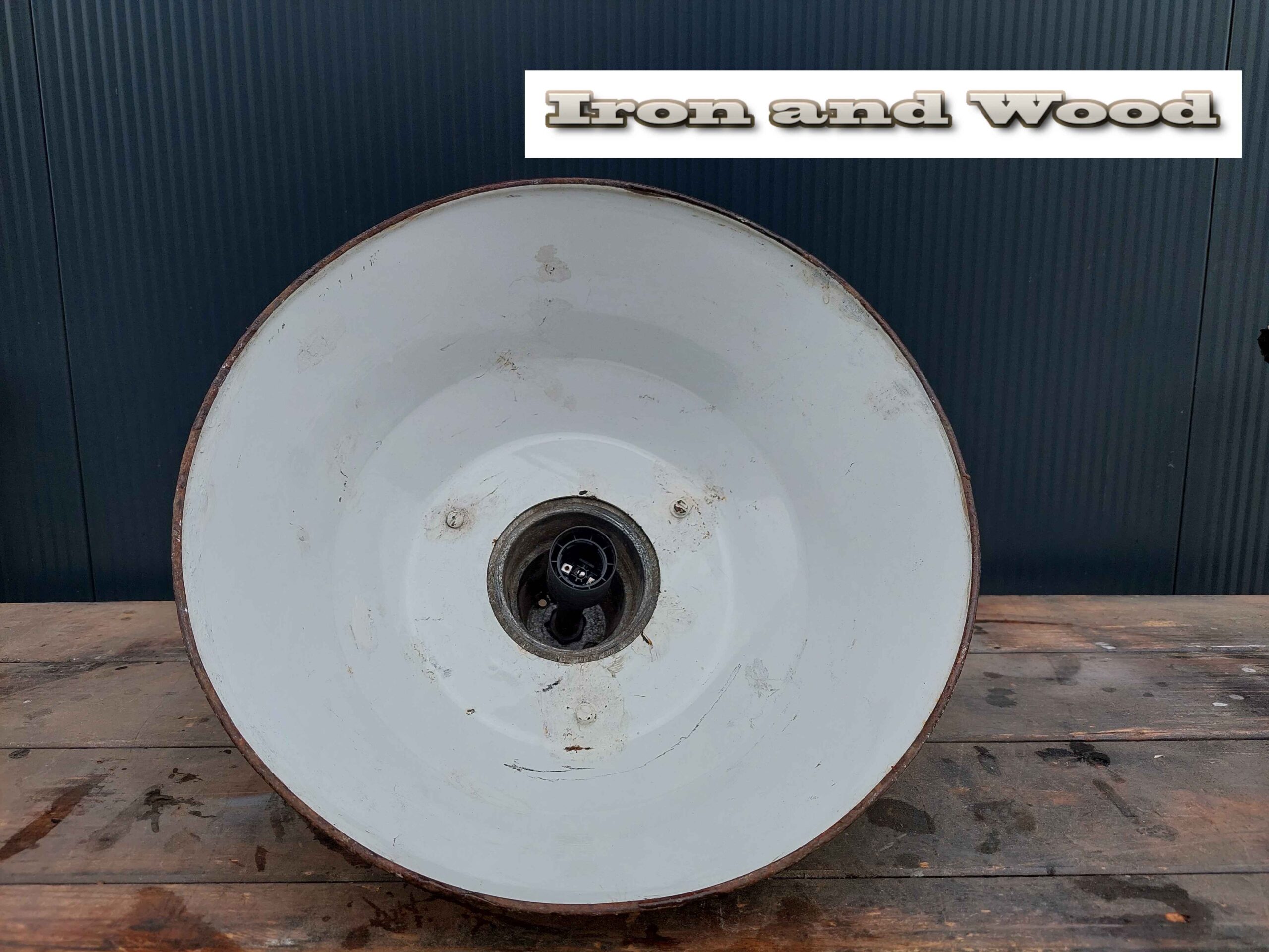 Vintage witte emaille oude lamp - Image 2