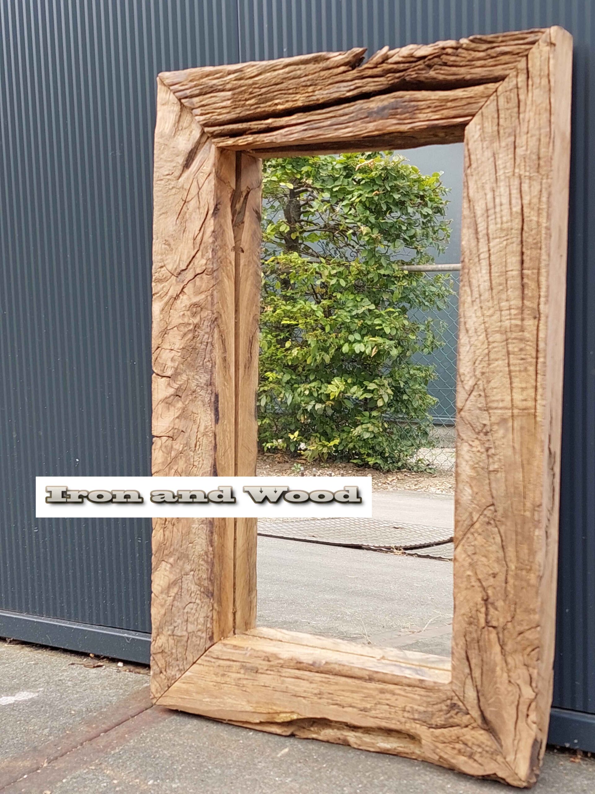 Spiegel van oude eiken wagondelen / wagonplanken , afm. 69 x 44 lijst 8,5 cm - Afbeelding 7