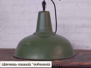 Oude groene emaille lamp